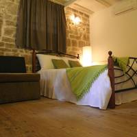 Studio (2 Adults)