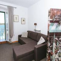 One Bedroom Apartment with Balcony and Sea View