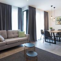Deluxe Two-Bedroom Apartment