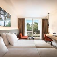 Standard Twin Room with Extra Bed