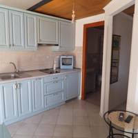 Studio (2 Adults + 1 Child) O