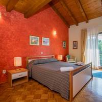 One-Bedroom Apartment (2 - 3 Adults)