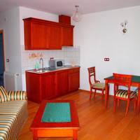 Two-Bedroom Apartment (3-5 Adults)