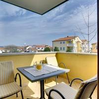 One-Bedroom Apartment with Balcony