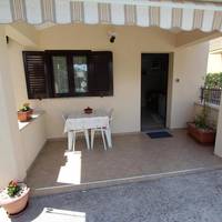 Studio Apartment with Terrace