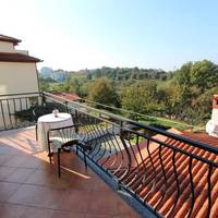 One-Bedroom Apartment with Balcony