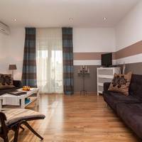One-Bedroom Apartment with Garden View