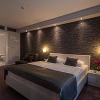 Junior Suite with Sea View and Balcony