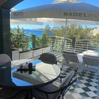 Family Apartment with Terrace and Sea View