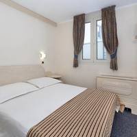 Economy Single Room with French Bed - Park Side