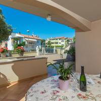 One-Bedroom Apartment with Terrace and Garden View