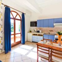 One-Bedroom Apartment with Balcony