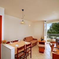 One-Bedroom Apartment with Balcony