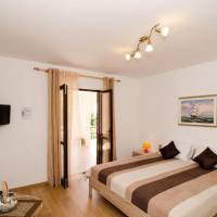 Comfort Studio with Terrace and Sea View (3 Adults)