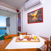 Comfort One-Bedroom Apartment with Terrace and Sea View