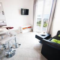 One-Bedroom Apartment with Terrace and Sea View