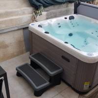 Apartment with Jacuzzi