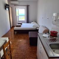 Studio with Balcony and Sea View (2-3 Adults)