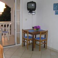 Superior One-Bedroom Apartment