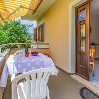 One-Bedroom Apartment with Terrace