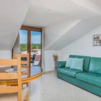 One-Bedroom Apartment with Balcony and Sea View - Attic