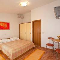 Studio (2 Adults)