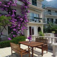 One-Bedroom Apartment with Balcony and Sea View