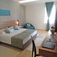 Executive Double Room With Balcony and Garden View