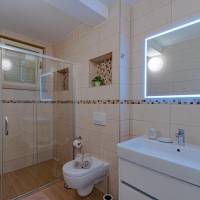 Three-Bedroom Apartment (6 Adults)