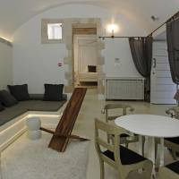 One-Bedroom Apartment - CEYLON