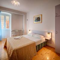 Studio Apartment (2 Adults)
