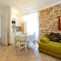 Studio (4 Adults)