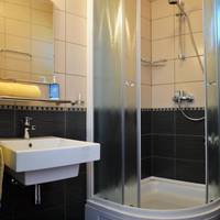Comfort One-Bedroom Apartment with Sea View (2 Adults)