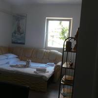 One-Bedroom Apartment with Terrace and Sea View (3+1) Nr.1