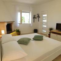 Studio Apartment (2 Adults)
