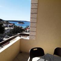 Studio Apartment with Balcony and Sea View