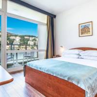 Double/Twin Room with Balcony and Sea View