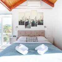 Superior Double Room with Balcony and Sea View