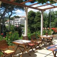 Double Room with Patio and Garden View