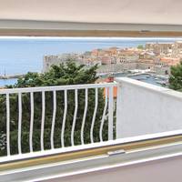 One-Bedroom Apartment with Balcony (2-4 Adults)