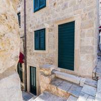 Studio (2 Adults) - Zudioska Street