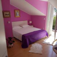 Studio Apartment with Balcony and Garden View