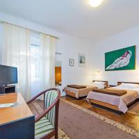 Twin Room with Private External Bathroom