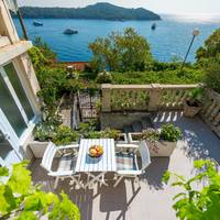 One Bedroom Apartment with Terrace and Sea View