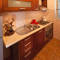 Apartment (5 Adults)
