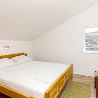 Comfort Two-Bedroom Apartment with Balcony and Sea View