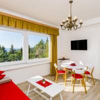 One Bedroom Suite with Sea View