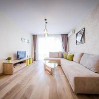 One-Bedroom Apartment with Balcony