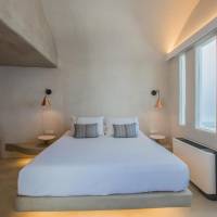 Superior Suite with Outdoor Hot tub and Caldera View