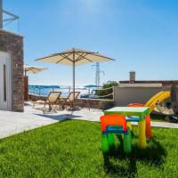 One-Bedroom Apartment with Terrace and Sea View
